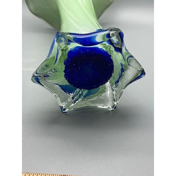 Bright Green Art Glass Vase Bud Flower Trumpet Blue Base Swirl 9.5 Inch - Picture 7 of 8